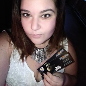 Meet your Posher, Leea